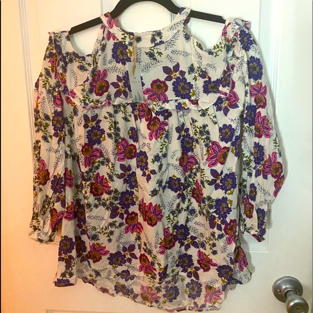 NWT - cold shoulder, floral blouse top